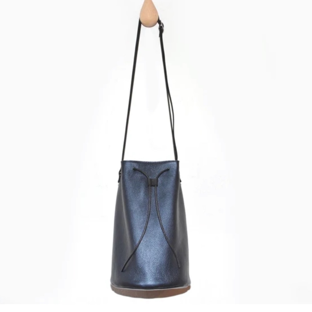 Handmade bucket bag  by designer Monika Pacina for Weltfremd
